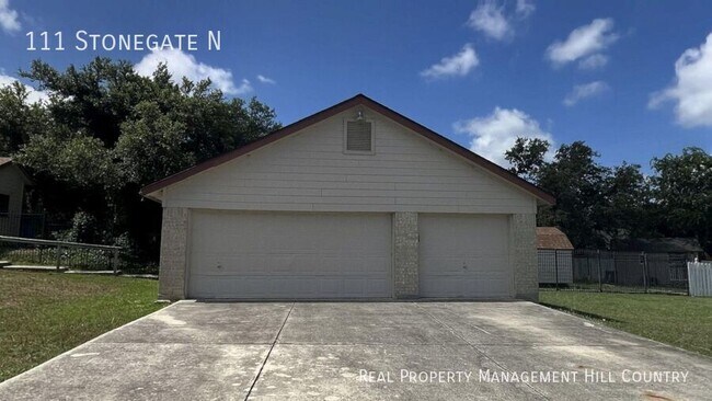 Building Photo - 111 Stonegate N