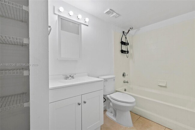 Building Photo - 1133 Benoist Farms Rd