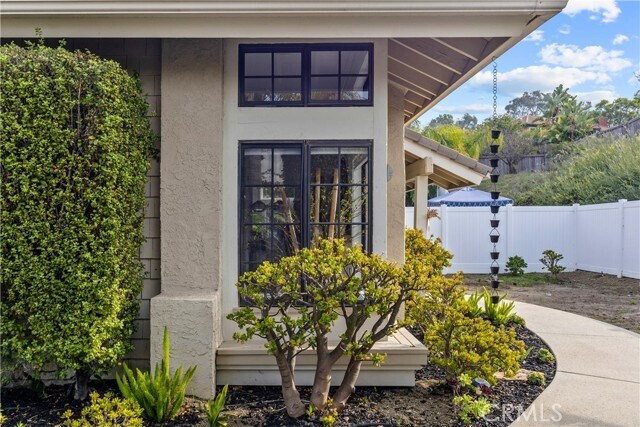 Building Photo - 25662 Cresta Loma