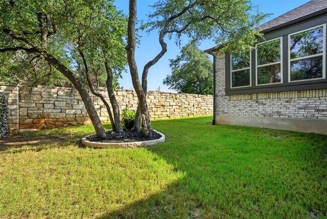 Building Photo - 104 Arrowhead Mound Rd