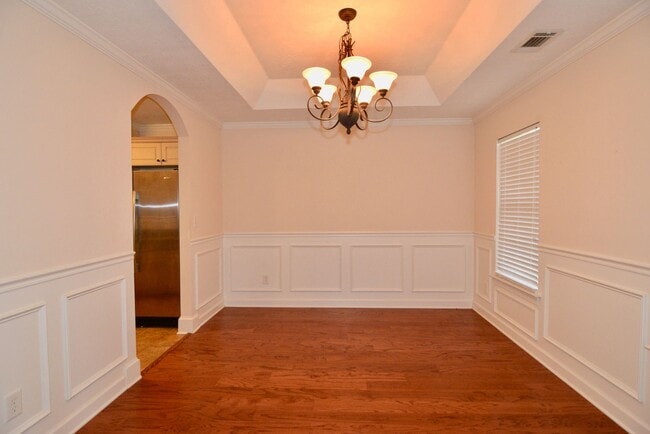 Building Photo - 659 Ventana Dr