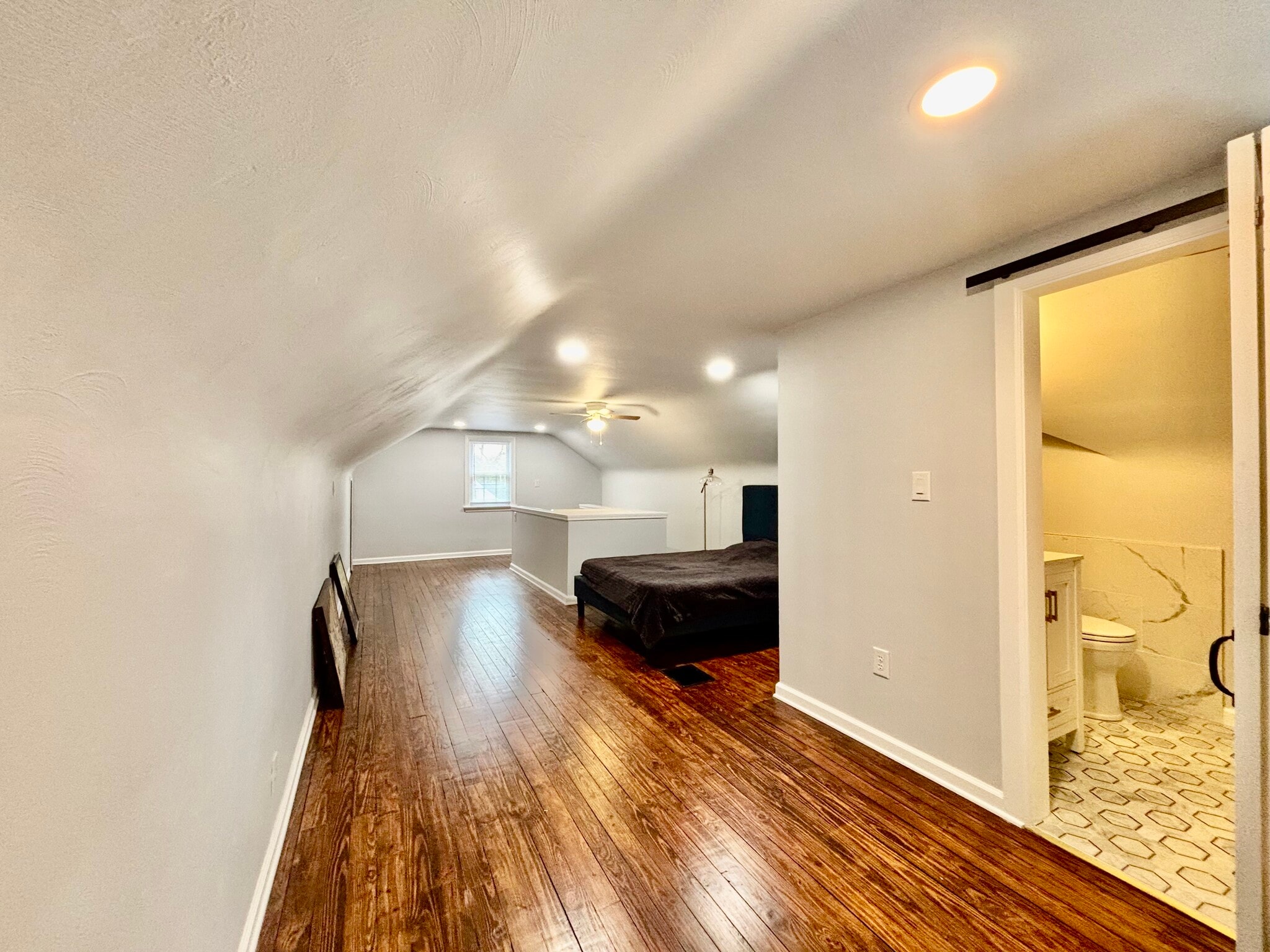 Building Photo - 3327 Alpine Dr