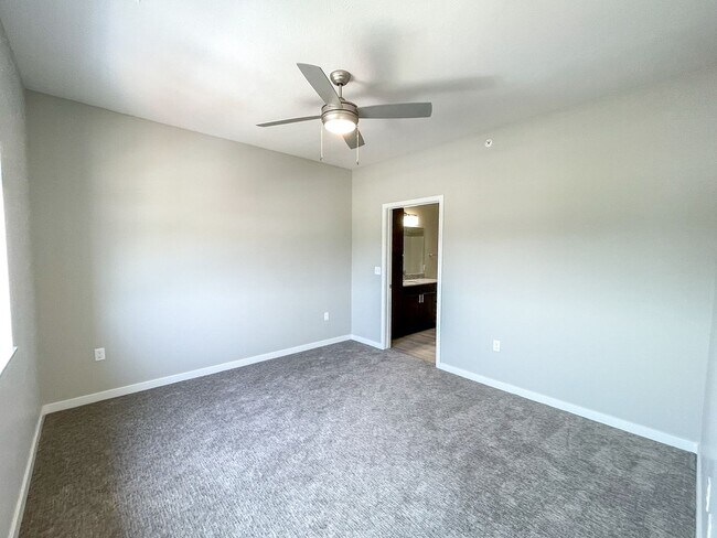 Building Photo - Horizon Ridge