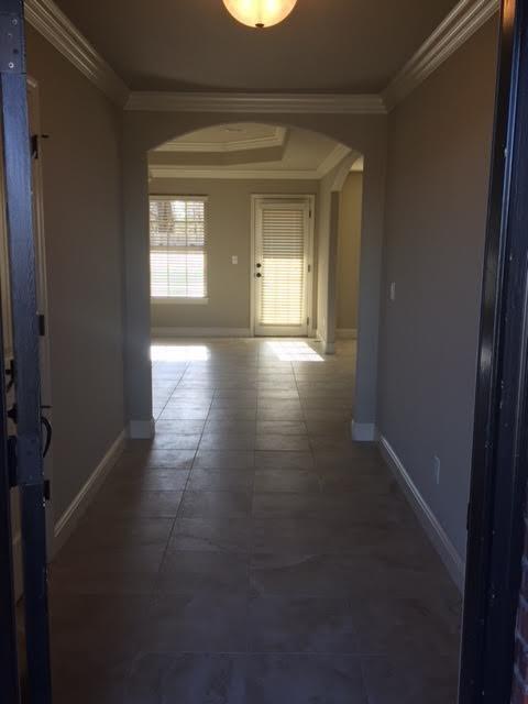 Building Photo - 2905 SW Tanglewood Ave