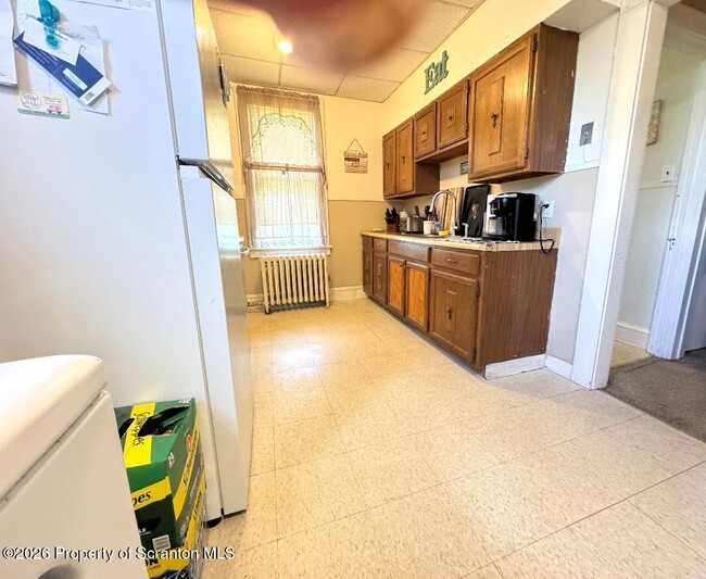 Building Photo - 609 3rd St