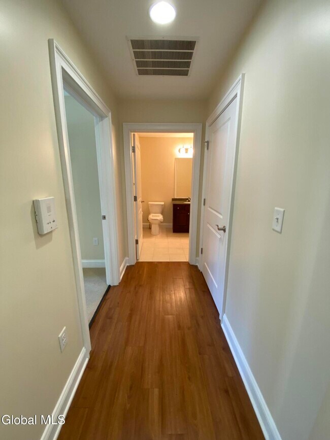 Building Photo - 74 Weibel Ave