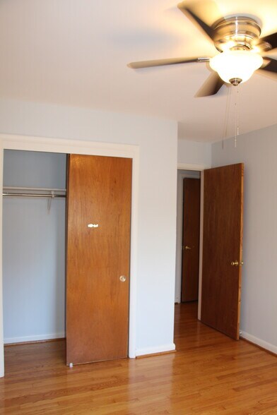 Building Photo - 4316 N Carlin Springs Rd