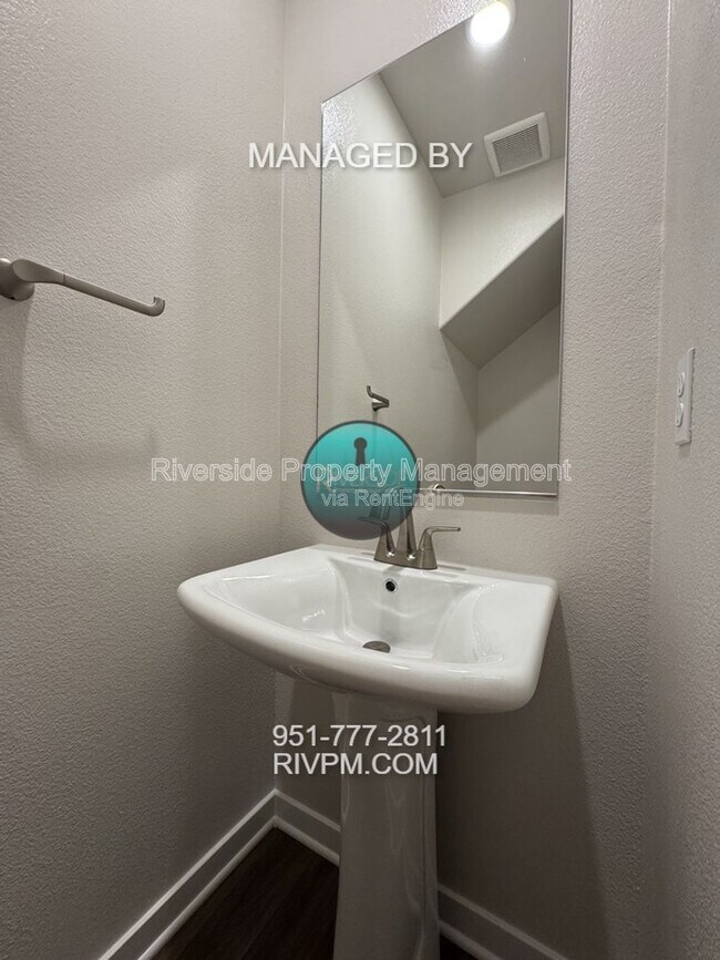 Building Photo - 9154 Teralina Cir