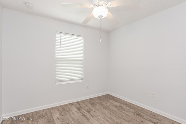 Building Photo - 546 Eiseman Wy