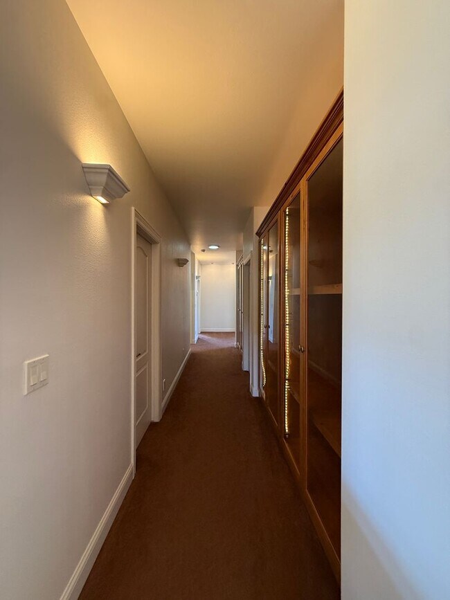 Building Photo - Beautiful Orcutt Custom Home in Solomon Estates on Approx One Acre