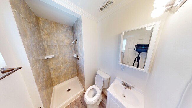 Building Photo - 4933 63rd St