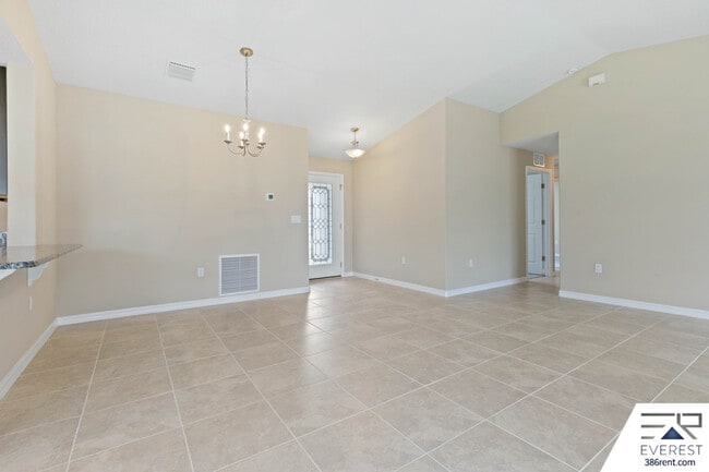 Building Photo - 121 Laguna Forest Trail