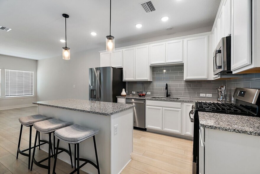 Building Photo - 11113 Quasar Ct
