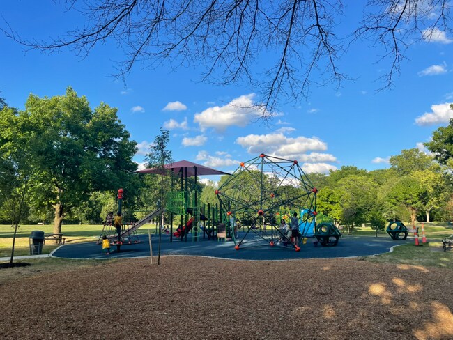 Building Photo - 2100 Cheltenham Rd