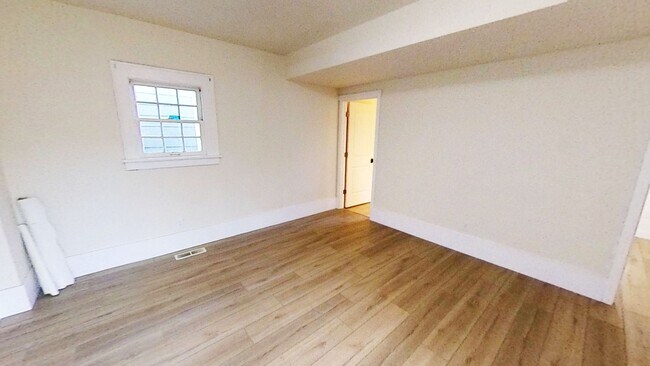 Building Photo - 3 Bed, 2 Bath House Minutes from Downtown Bellingham!