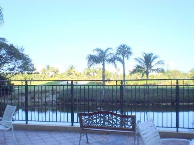 Building Photo - 19501 W Country Club Dr