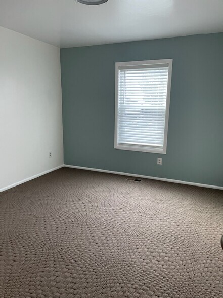 upstairs bedroom #2 - 9261 S Shad Ln
