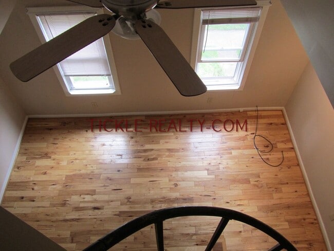 Building Photo - 839 Meigs St