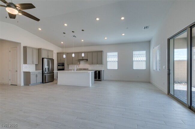 Building Photo - 257 Piazzetta Pl