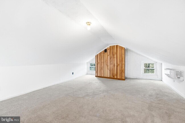 Building Photo - 3110 Main St