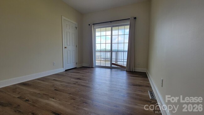 Building Photo - 137 Fern Haven Ln