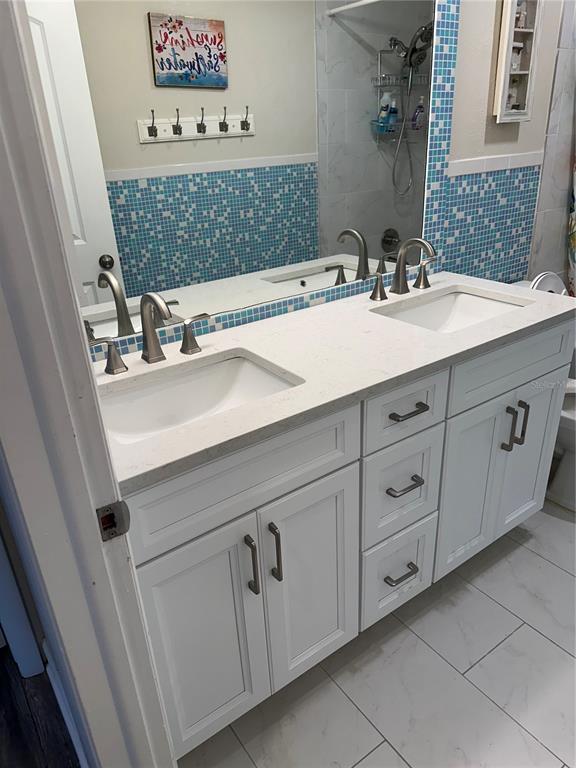 Building Photo - 745 Eldorado Ave