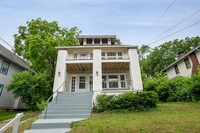 Building Photo - Norwood - Freshly updated 2 bed, upstairs ...