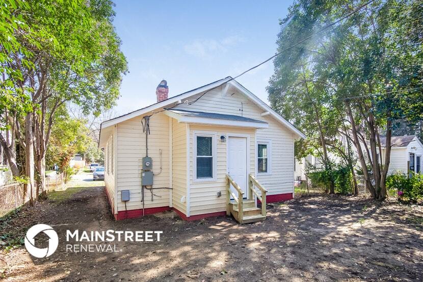 Building Photo - 2208 Camp Greene St