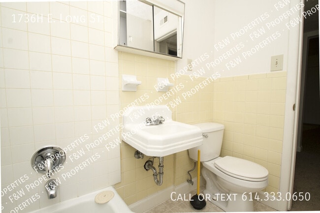 Building Photo - 1736H E Long St