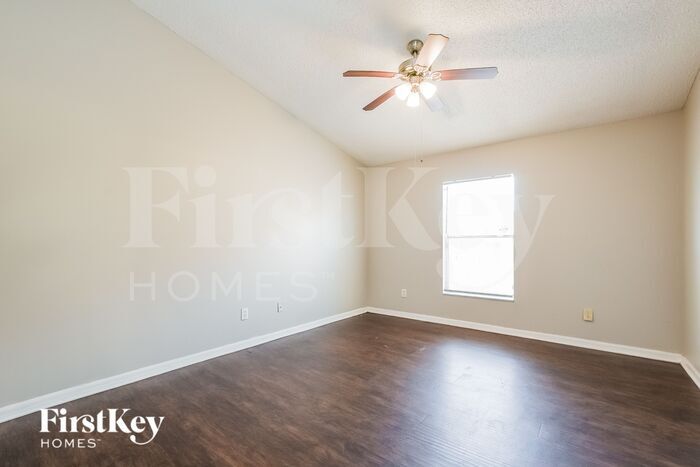 Building Photo - 7564 Groveoak Dr