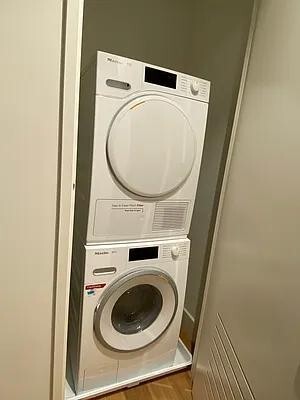 Building Photo - 110 Charlton St