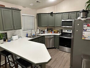 Building Photo - 2 Bedroom Condo in Orem