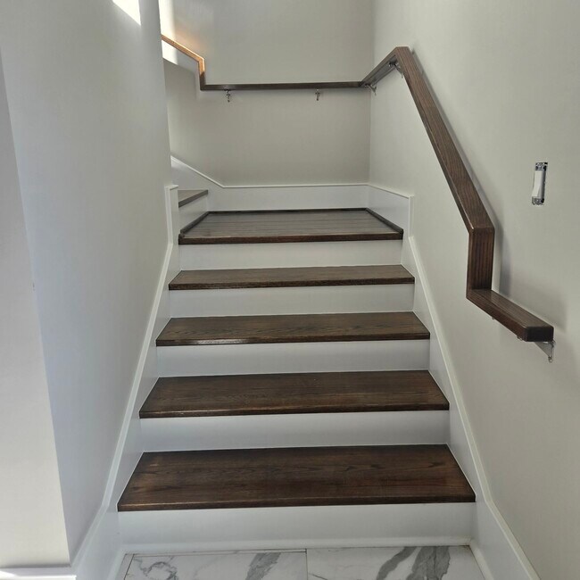 Building Photo - 7708 Appomattox Ave