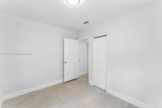 Building Photo - 1245 NW 84th Terrace