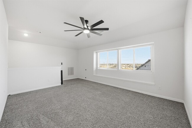 Building Photo - 804 Saratoga Rd