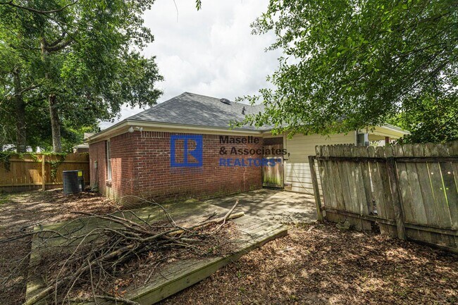 Building Photo - 1212 Barnett Bend Cir