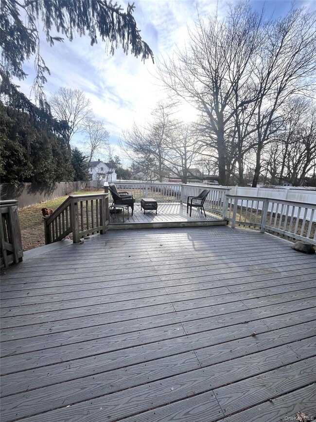 Building Photo - 24 Arnold Ave