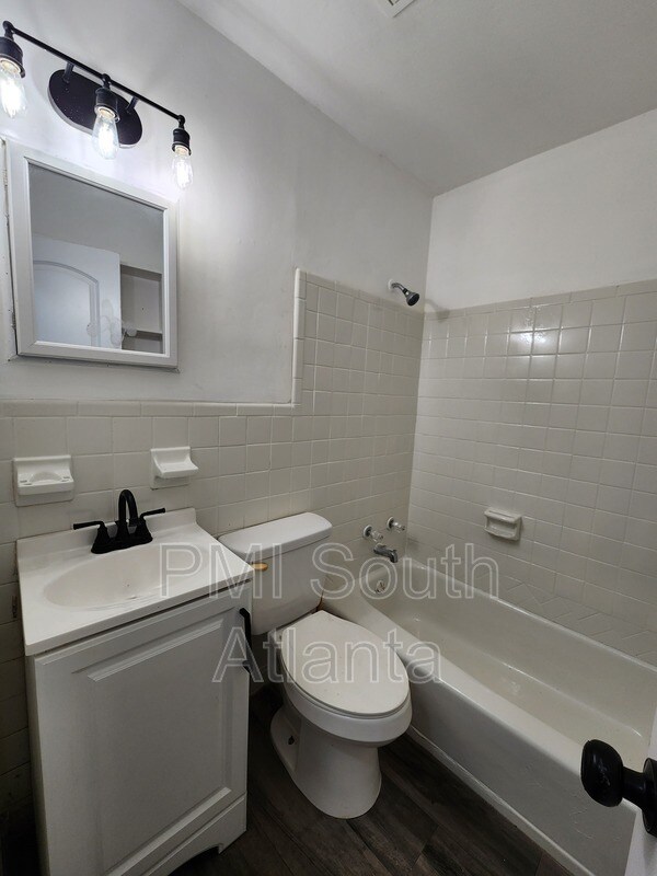 Building Photo - 6410 Raymond Terrace