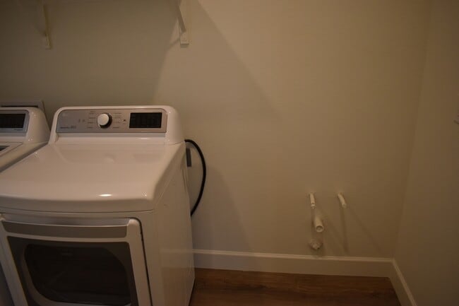 Building Photo - 8168 Oxbow Landing Loop