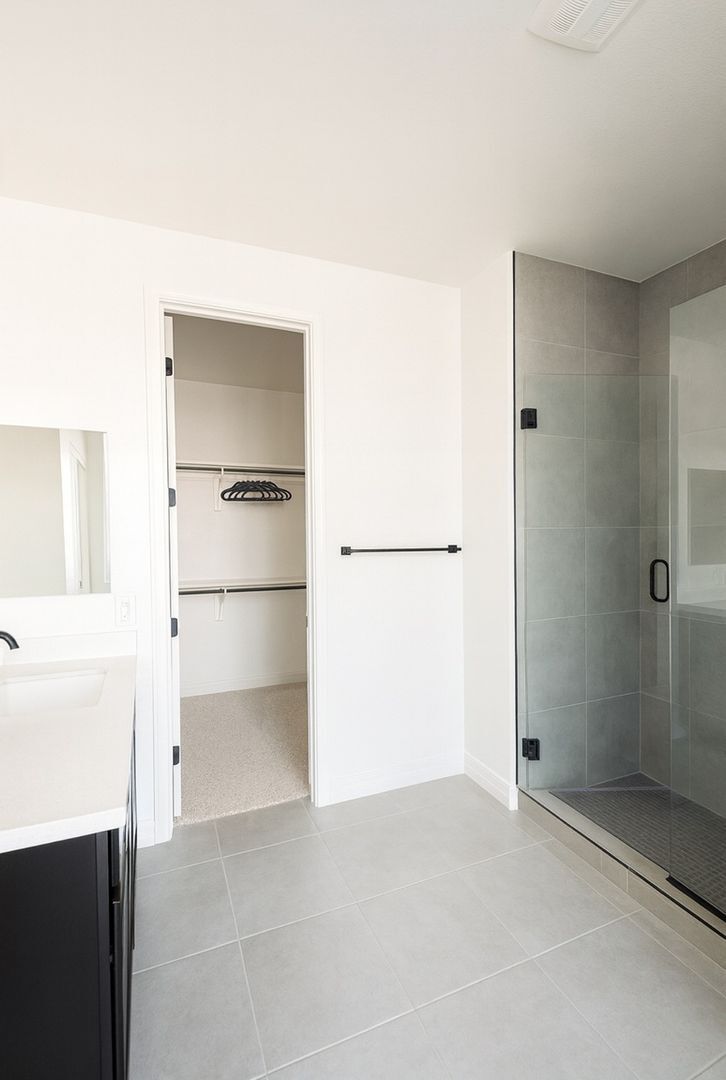 Building Photo - 2044 E Prairie Dog Dr