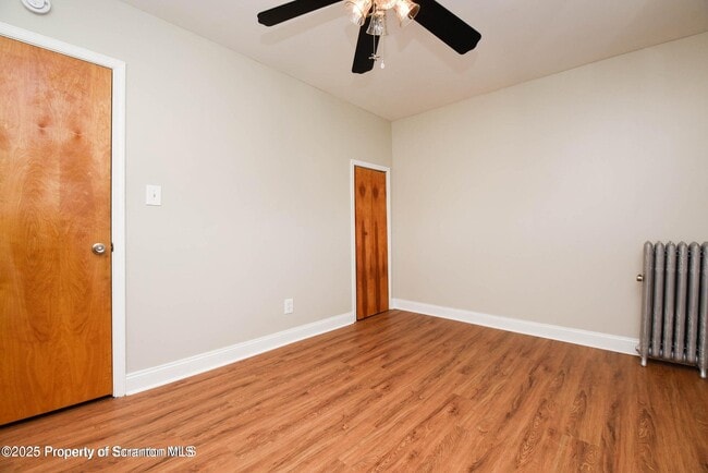 Building Photo - 1225 1/2 S Irving Ave