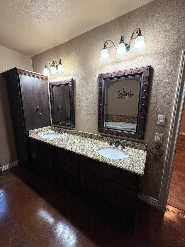 Building Photo - 182 Raymonds Wy