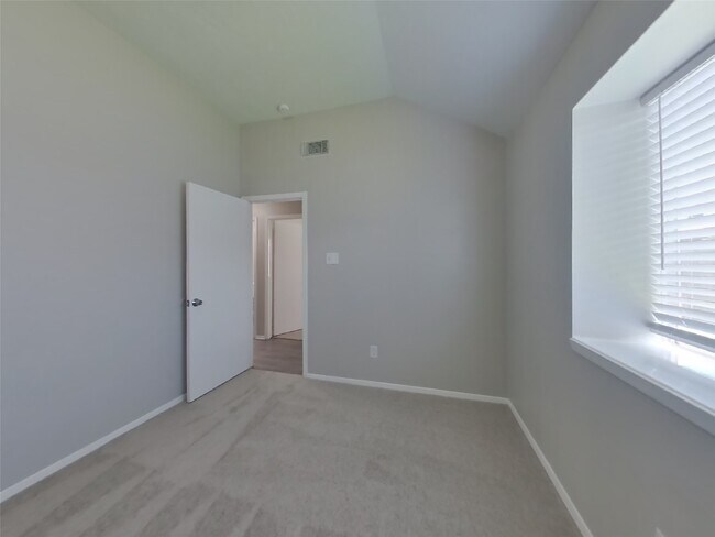 Building Photo - 13314 Chaston Dr