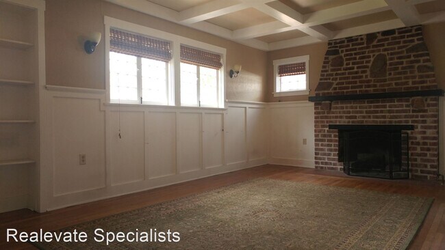 Building Photo - 3 br, 2 bath House - 6929 Saranac Street