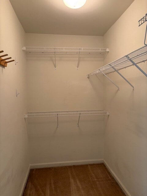Building Photo - Charming townhouse on Metro bus line, shor...