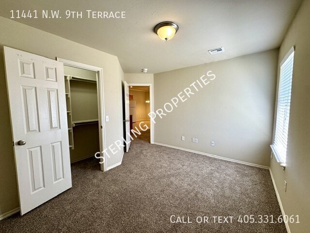 Building Photo - 11441 NW 9th Terrace