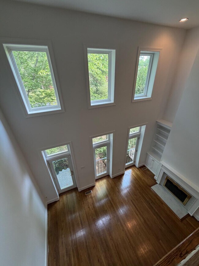 Building Photo - 3925 Georgetown Ct NW