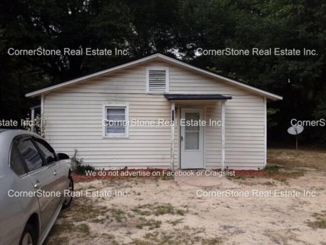 Building Photo - 2654 Everitte St