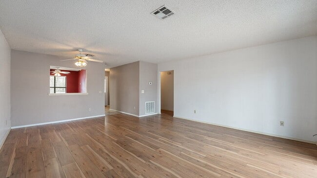 Building Photo - 3 Walter Pl