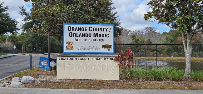 Building Photo - 4745 Walnut Ridge Dr